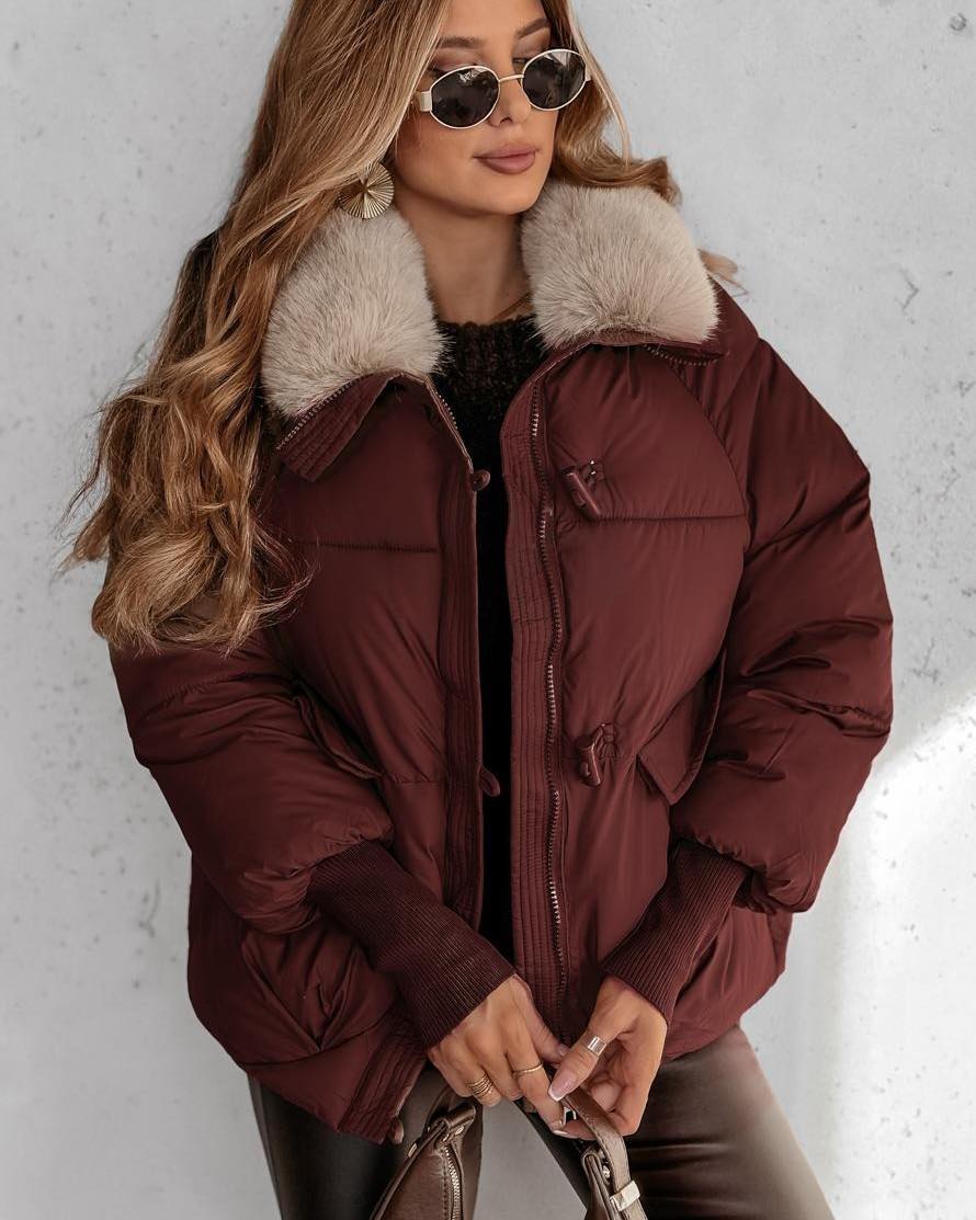 Ariana™ | Elegancka Krótka Puchówka