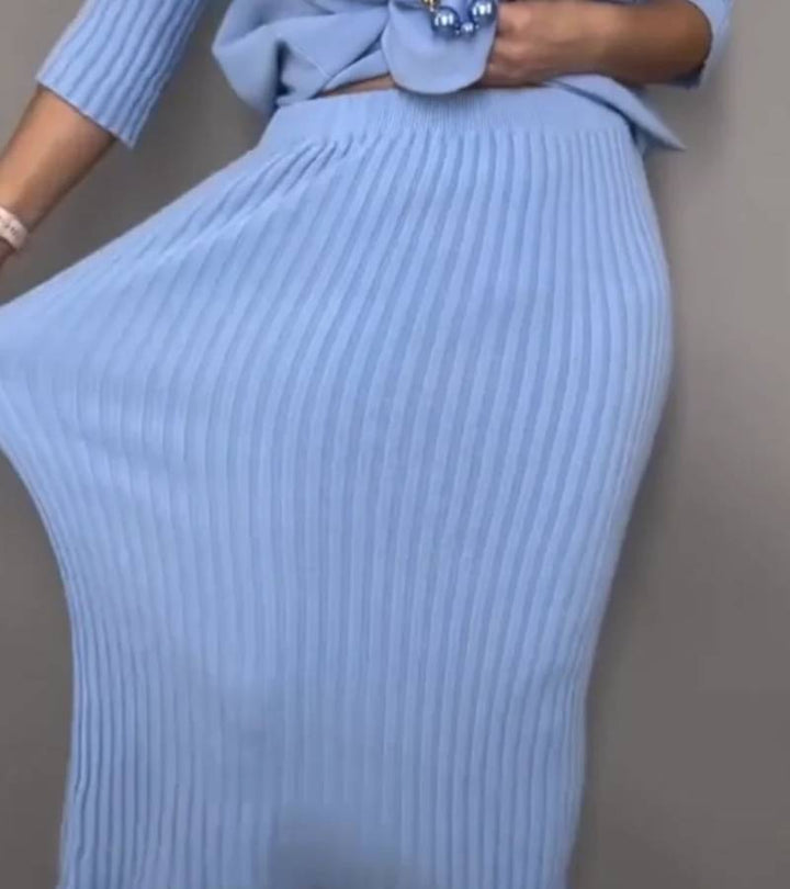 Debora | Dzianinowy komplet z prążkowaną spódnicą